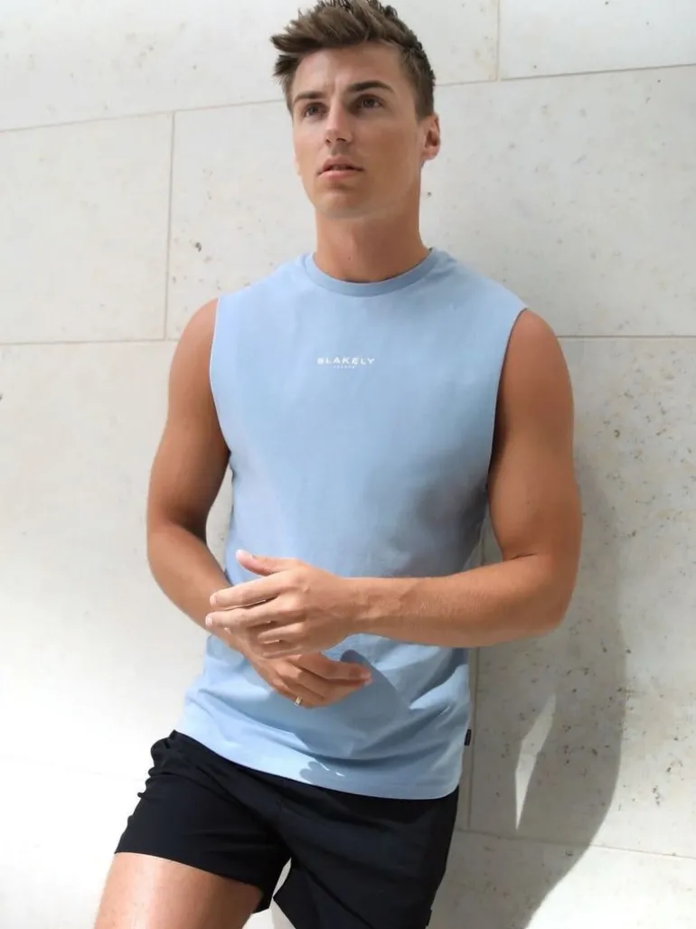 Blakely Clothing Universal Sleeveless Tee New