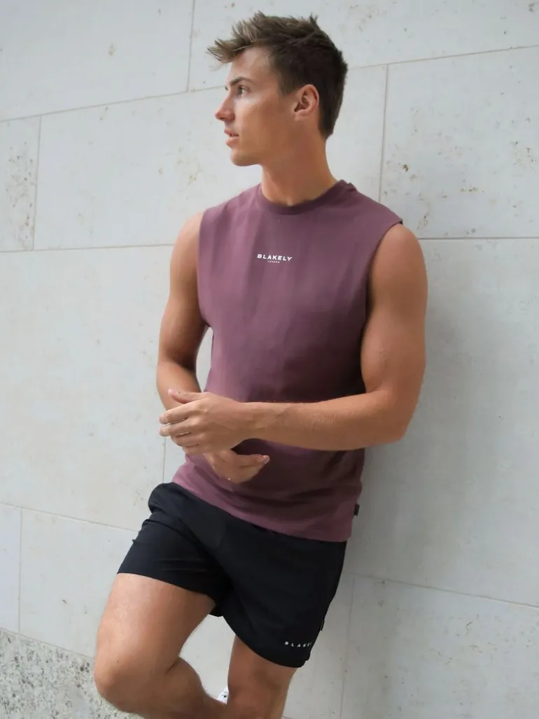 Blakely Clothing Universal Sleeveless Tee Hot