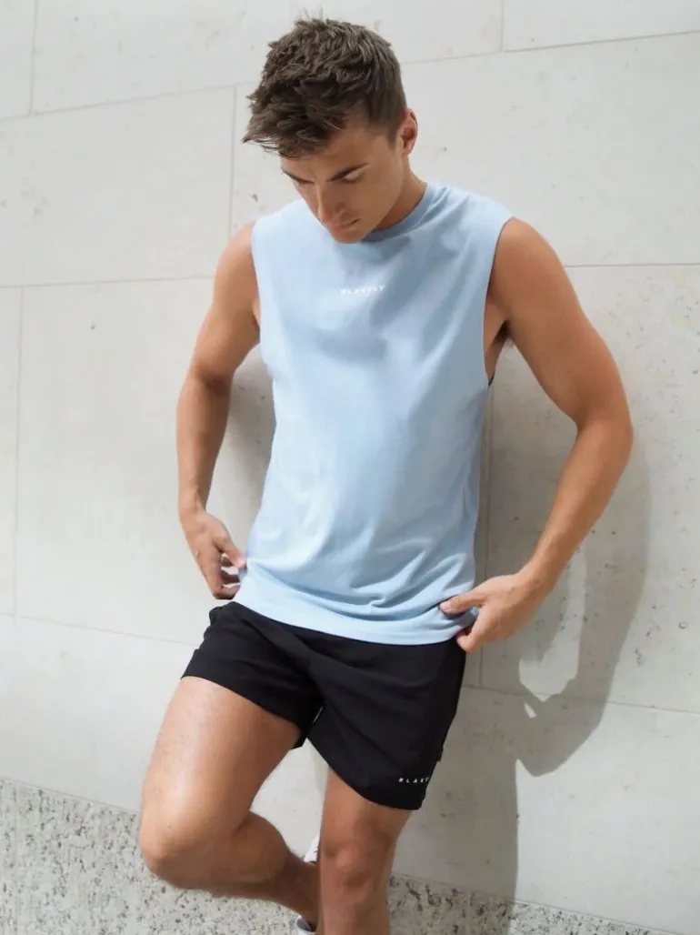 Blakely Clothing Universal Sleeveless Tee New